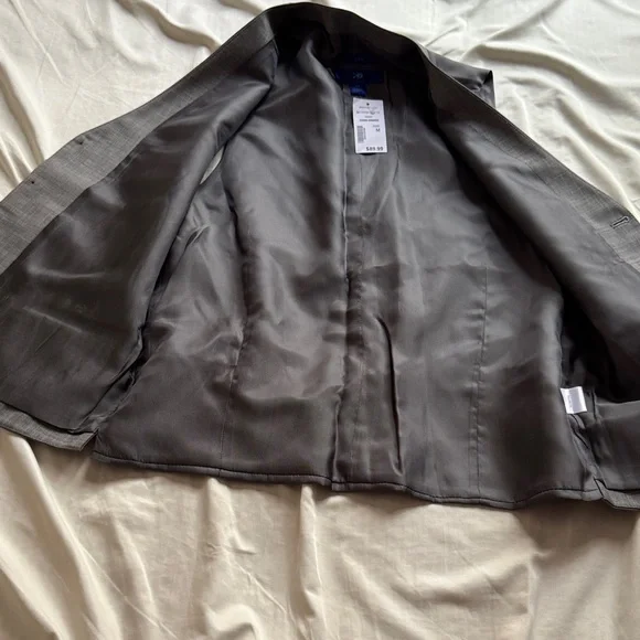 Egara Charcoal Gray Suit Vest - Picture 4 of 6